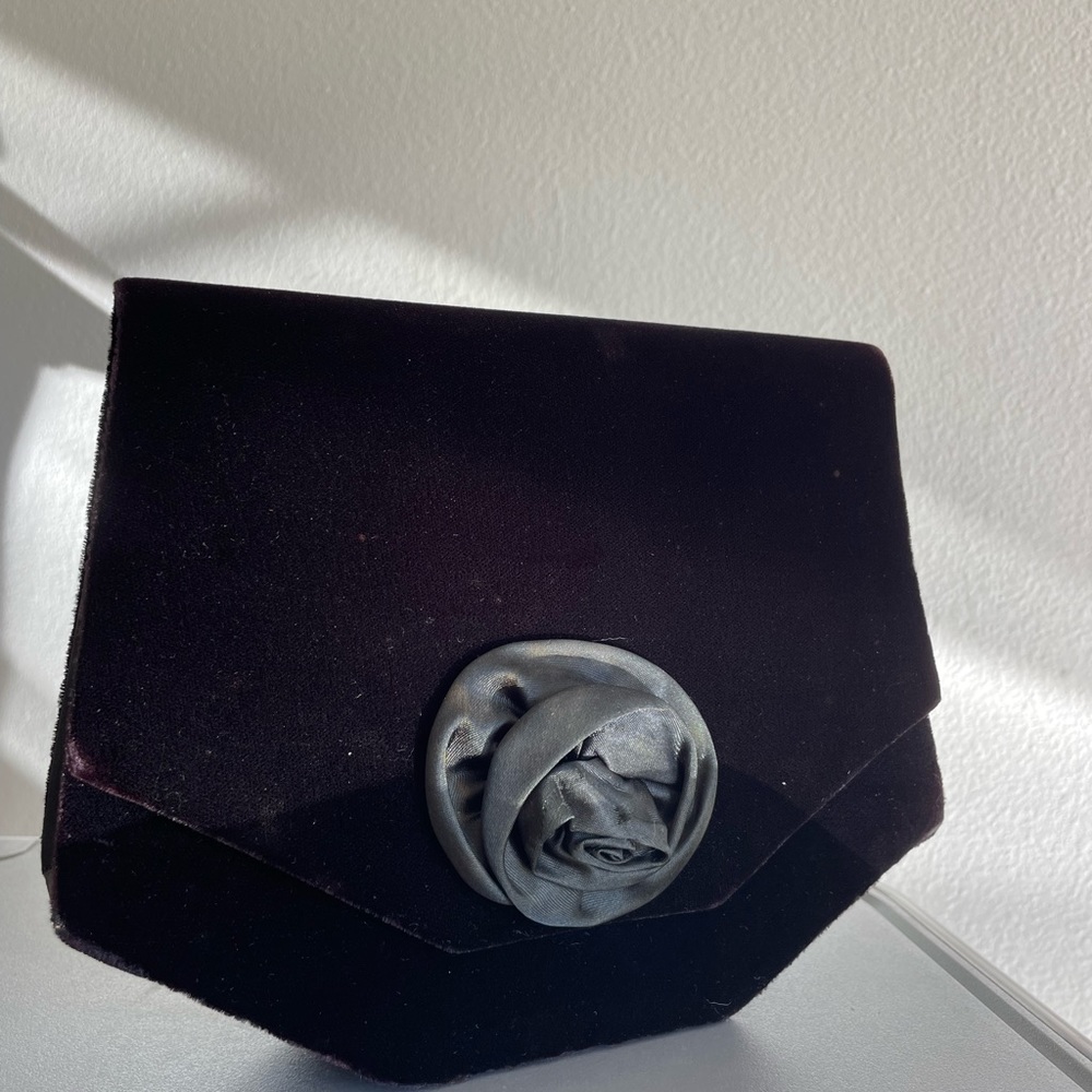 Magie Noire Black Velvet Clutch